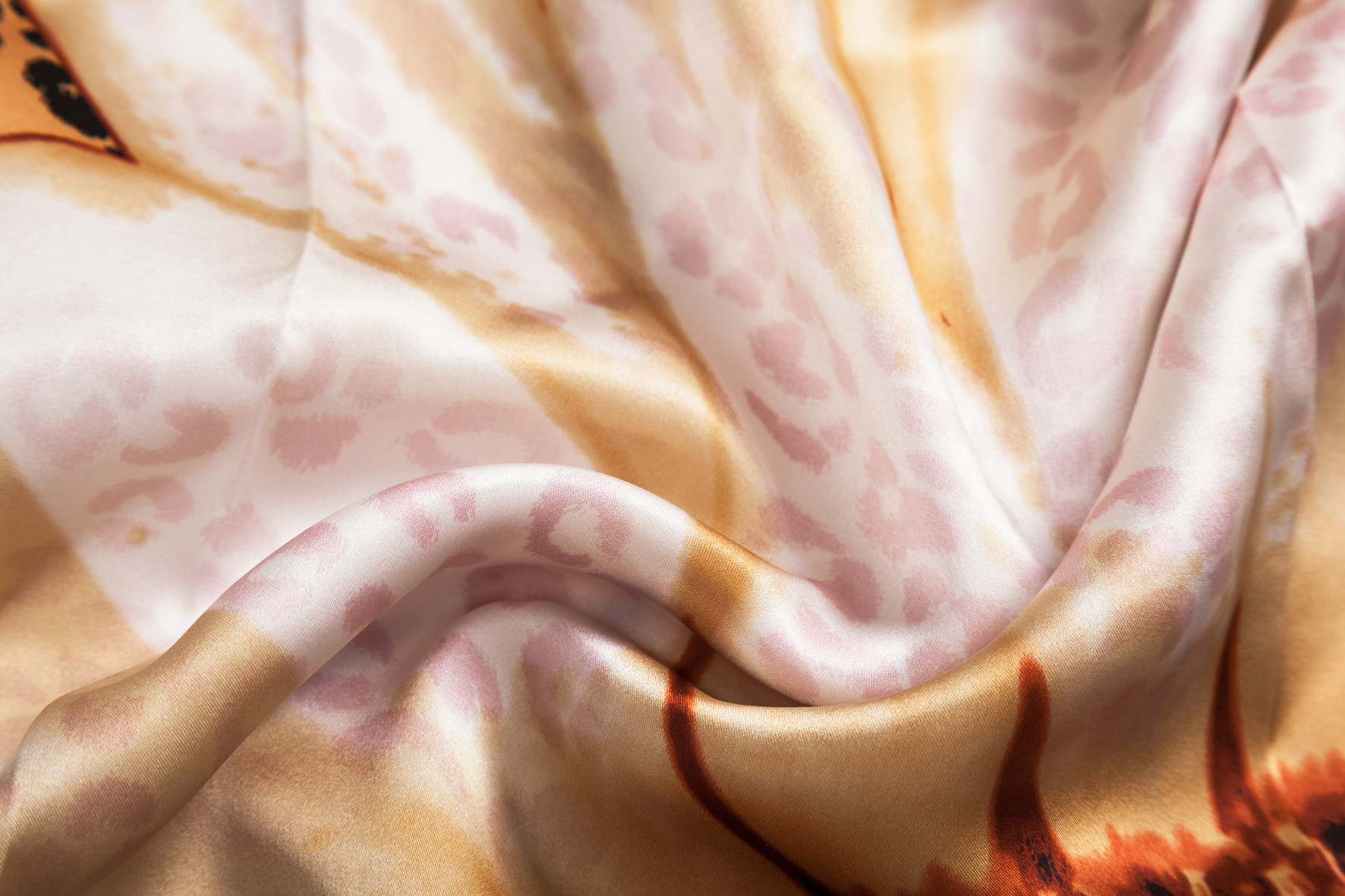 奥罗拉丝绸-大师作品,大使国礼,丝绸礼品,真丝美术品 | 精品系列