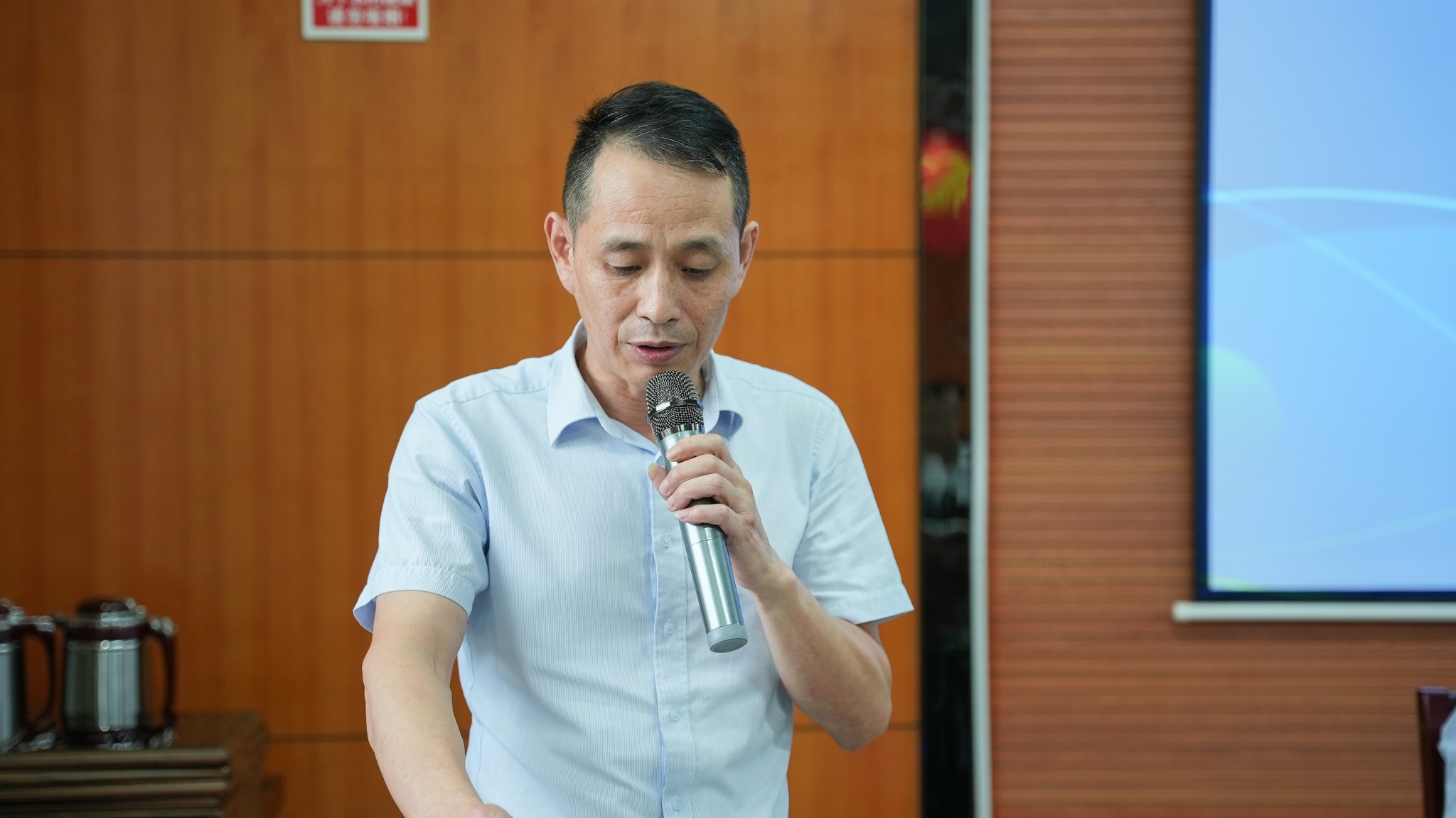 乔兴建设集团滨湖高中项目总结分析会暨表彰大会顺利召开