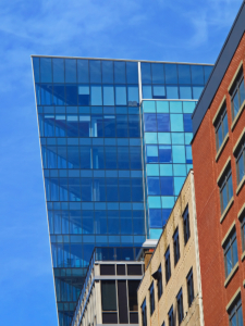 glass building roof exterior structure architecture modern design transparent blue sky city corporate business frame landmark district downtown windows wall facade 立面 墙 窗 市区 区 地标 框架 商业 企业 城市 天空 蓝色 透明 设计 现代 建筑 结构 外部 房顶 建筑 玻璃杯