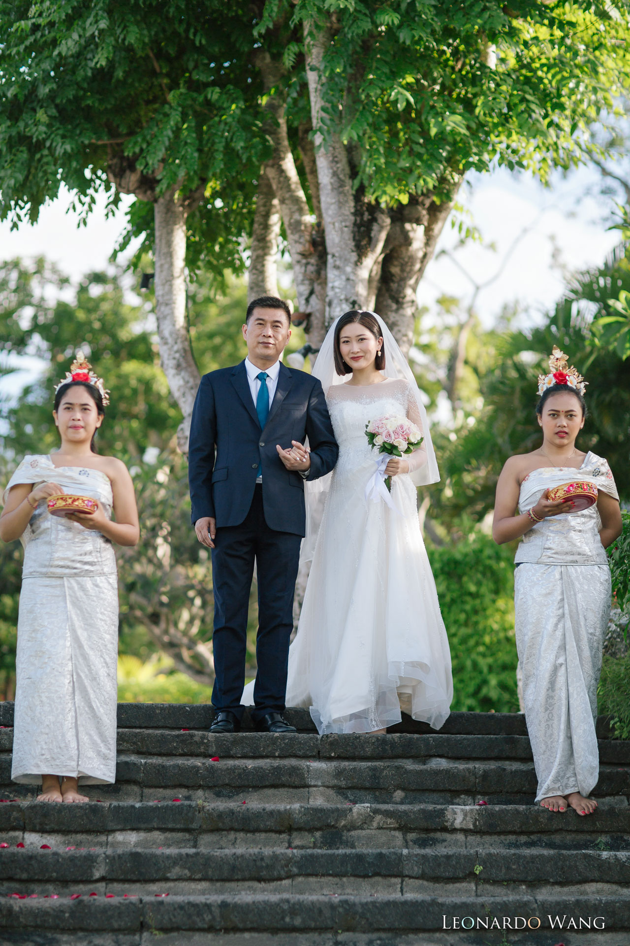 巴厘岛婚礼摄影-迷人的巴厘岛金巴兰四季酒店草坪婚礼