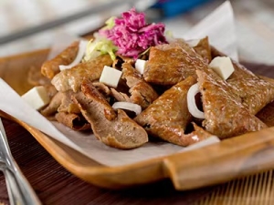 sliced doner kebab meat