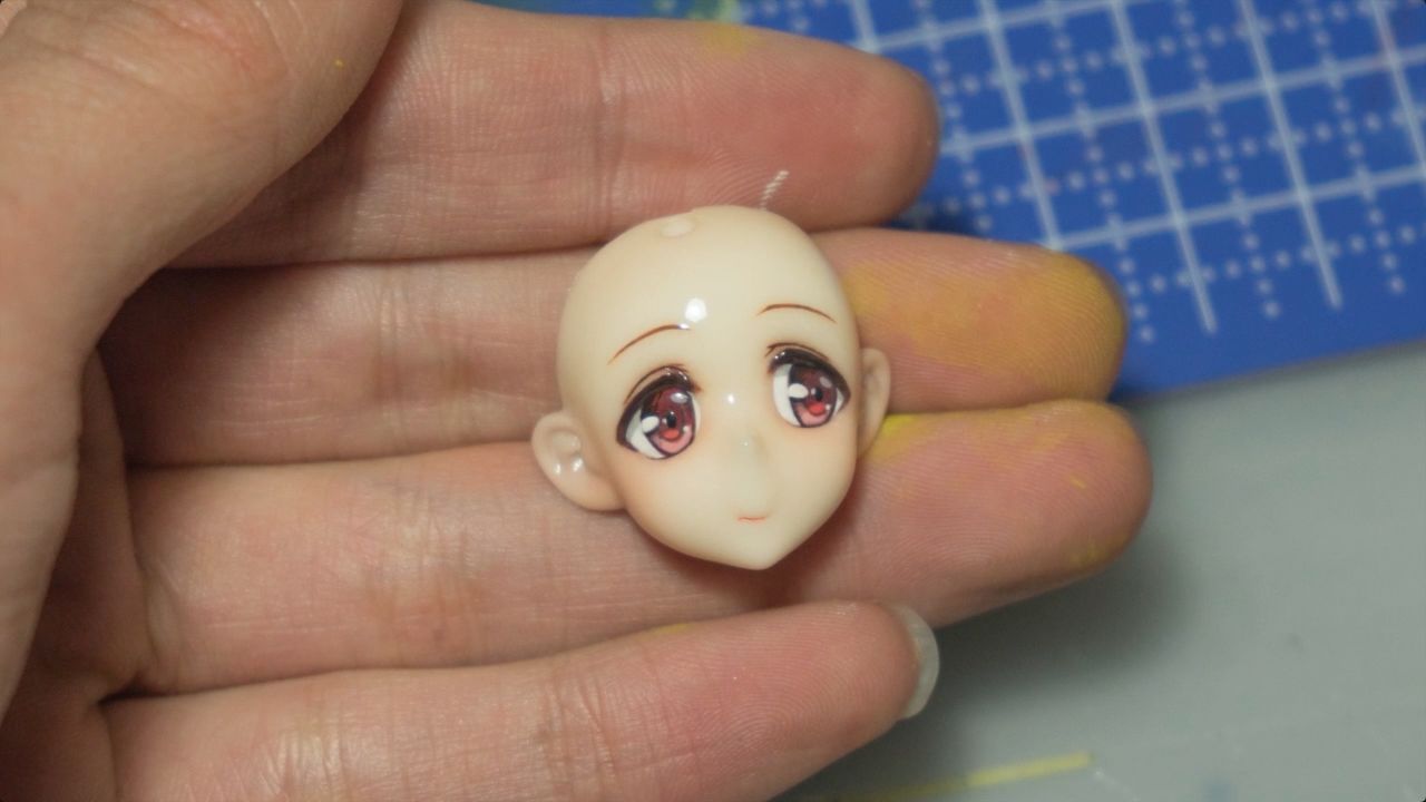 A picture containing person, small, holding, hand
Description automatically generated