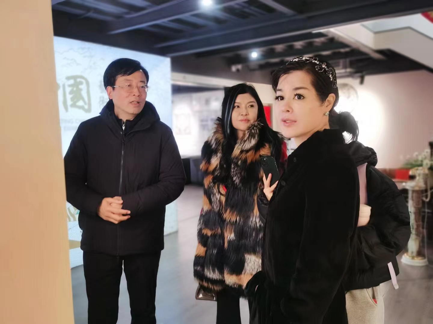 香港虞美人集团创始人余文红,两岸咖啡与上岛咖啡创始人金梅央专程