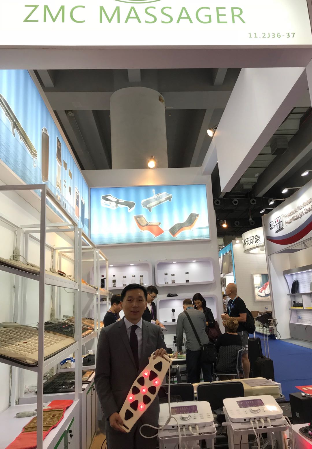 睿美康美体减肥仪亮相广交会,受众多国内外客商关注